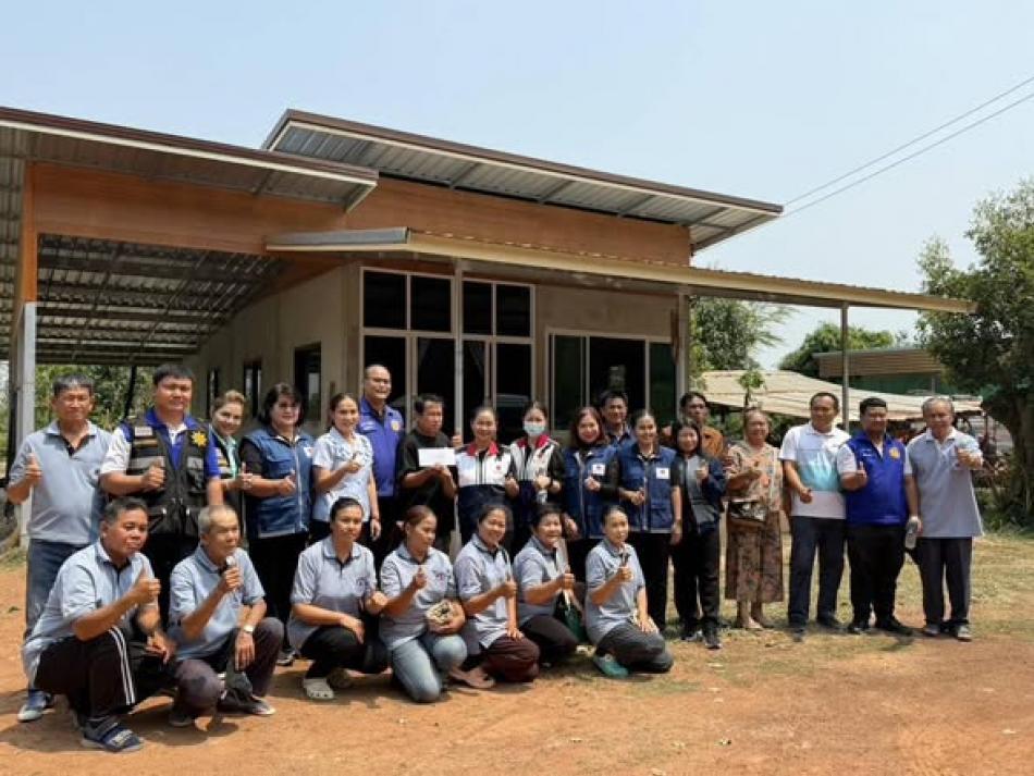 ลงพื้นที่เยี่ยมให้กำลังใจผู้ป่วยติดเตียงในพื้นที่ตำบลพุ่มแก