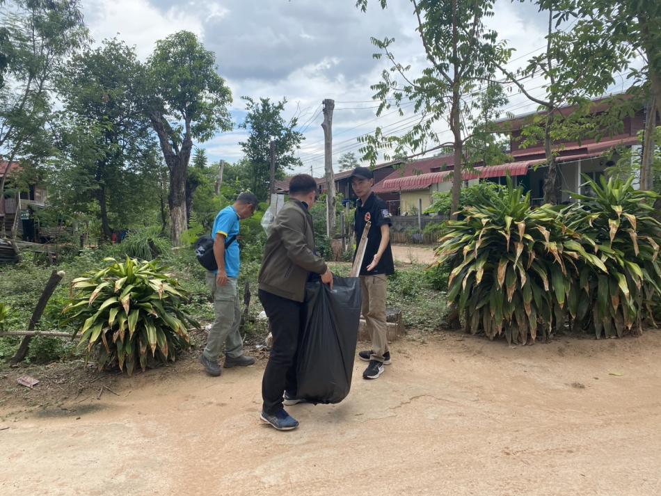 วันที่14 พฤษภาคม 2568  ฝ่ายสาธารณสุข องค์การบริหารส่วนตำบลพุ่มแก ออกเก็บขนขยะอันตราย ทั้ง 16 หมู่บ้าน 16 จุดเก็บขน  ในรอบเดือน พฤษภาคม 2568 ครับ