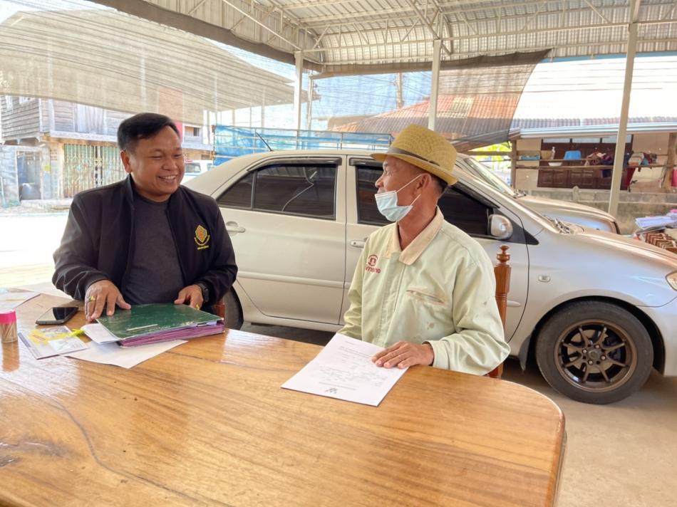 ปลัดลงพื้นที่สำรวจโครงการตามหมู่บ้าน